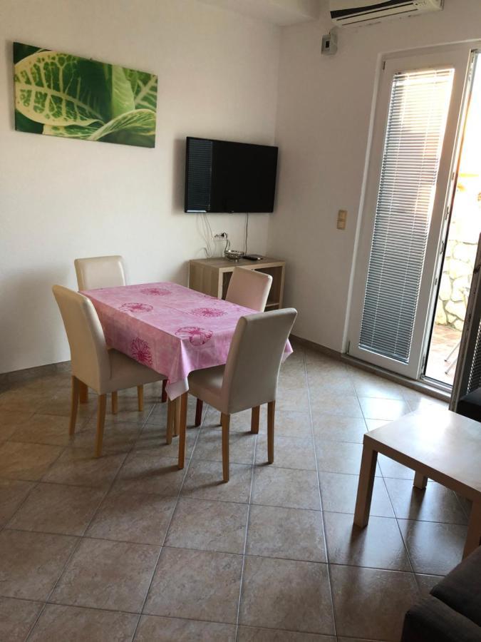 Miro Apartmani Ražanac 外观 照片