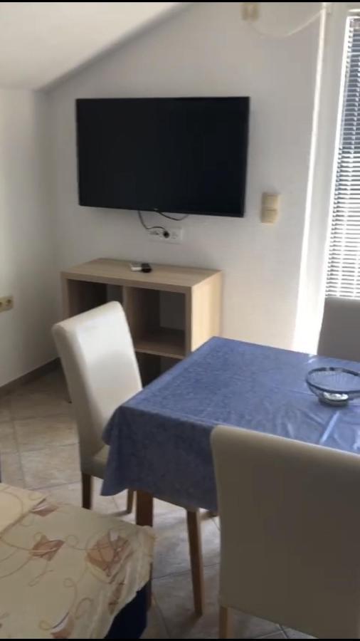 Miro Apartmani Ražanac 外观 照片