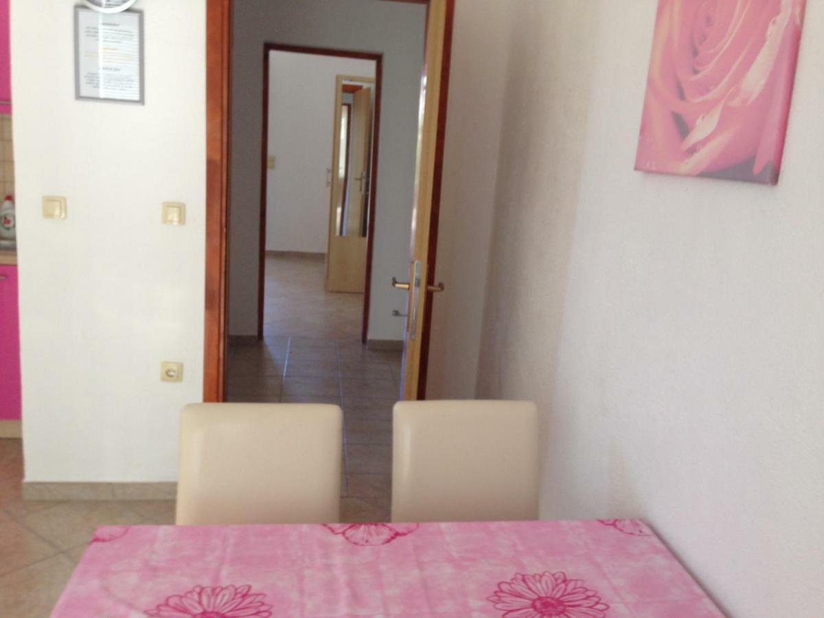 Miro Apartmani Ražanac 外观 照片
