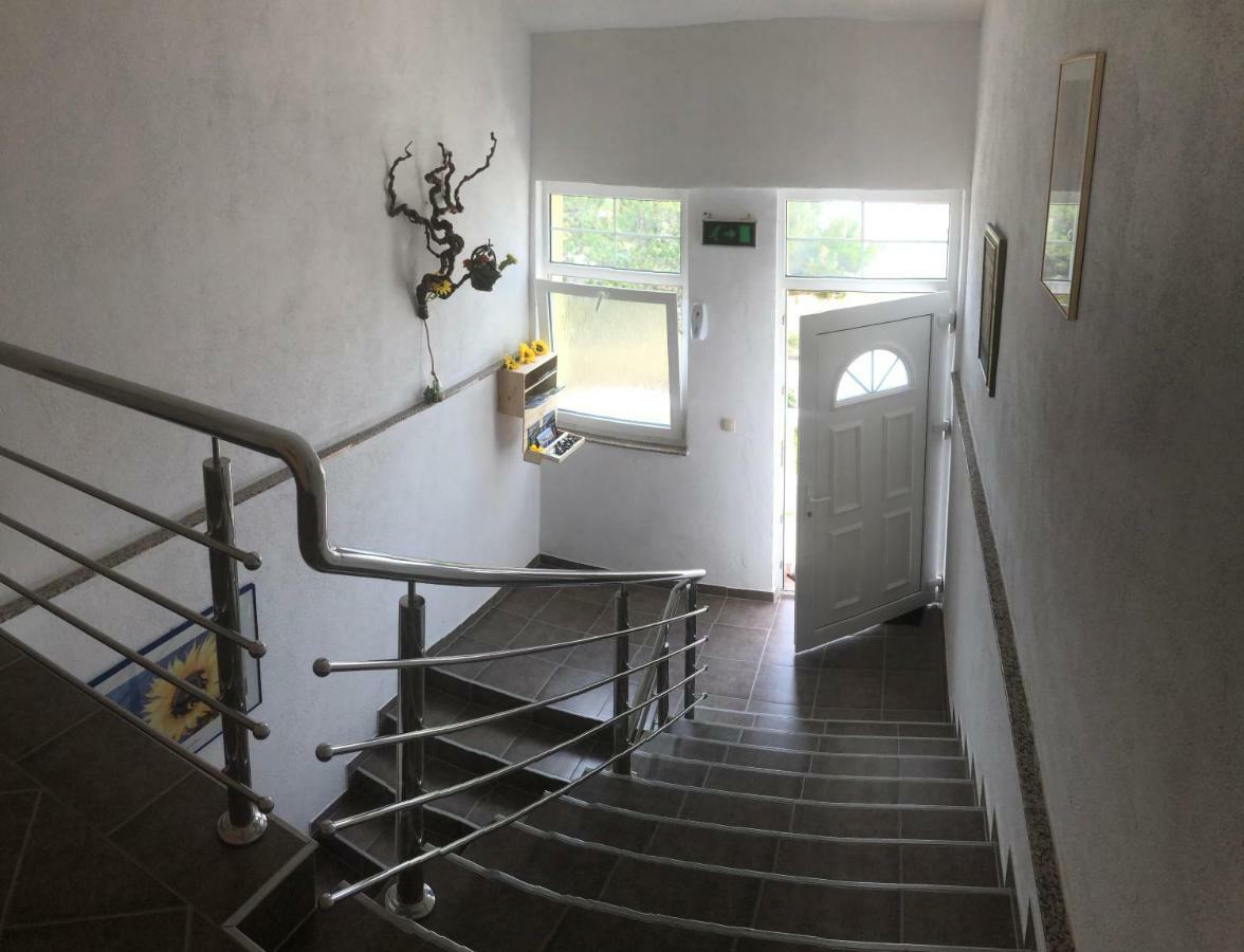 Miro Apartmani Ražanac 外观 照片