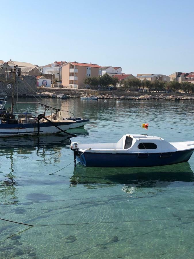 Miro Apartmani Ražanac 外观 照片
