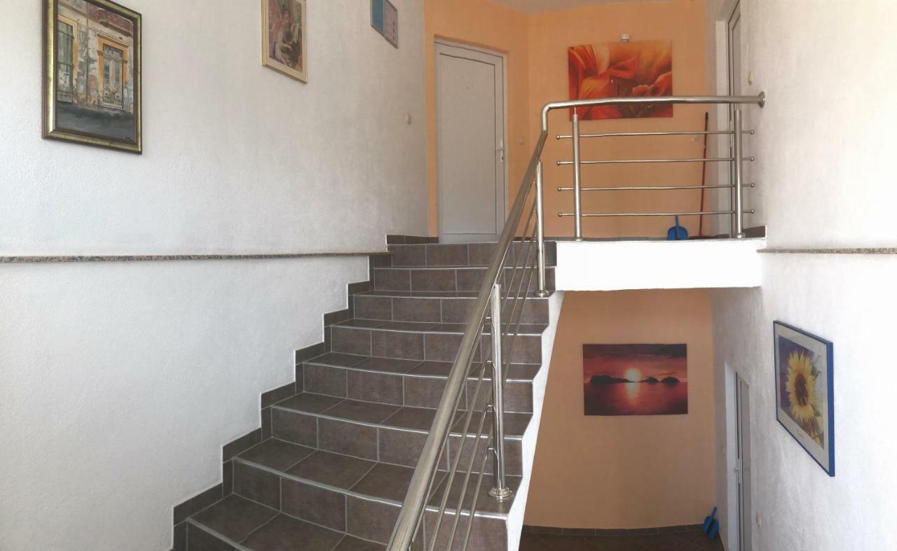 Miro Apartmani Ražanac 外观 照片